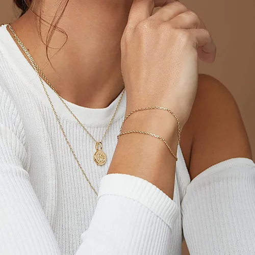 Vista 5 de Pulsera de cadena de elegante oro para mujer, pulseras de cadena individual o en capas, con eslabón de dije de corazón, karma, triángulo, perlas