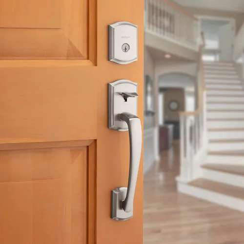 Vista 2 de Kwikset Prescott - Juego de manija y cerrojo de puerta delantera, manija de entrada exterior con palanca reversible interior, níquel satinado