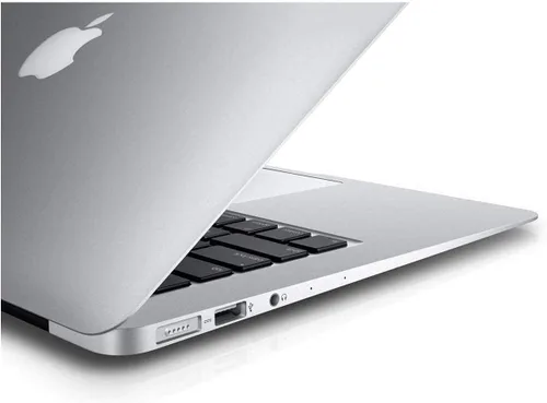 Vista 2 de Apple MacBook Air MQD32LL/A de 13.3 pulgadas, 1.8 gigahercios, 128 GB SSD, 8 GB RAM