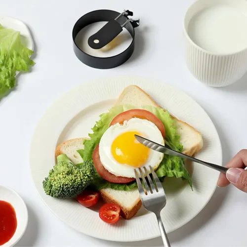Vista 6 de (Negro) Anillo para huevos antiadherente de 3 pulgadas con mango de silicona, molde para huevos para sándwiches de desayuno. Molde redondo