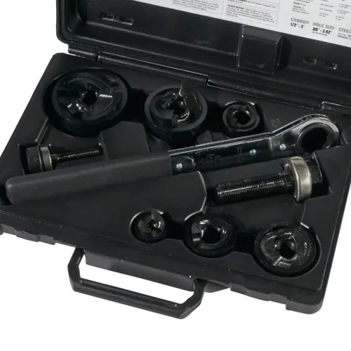 Vista 9 de Klein Tools 53732SEN - Juego de punzones con llave, cortador de orificios de conducto eléctrico de 1/2 a 2 pulgadas
