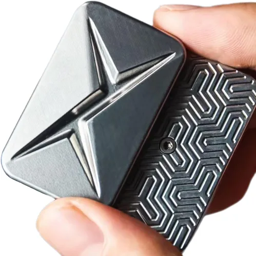 Vista 13 de Paquete de 2 juguetes para ansiedad, tarjeta magnética de metal háptico, tarjeta de póquer deslizante, juguetes EDC para adultos, aliviar el estrés