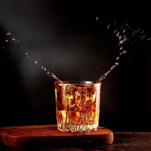 Vista 6 de GLASKEY Juego de 4 Vasos de Whisky, Vaso Old Fashioned de Cristal Sin Plomo, Vasos Tumbler Escoceses para Beber Bourbon, Coñac, Whisky Irlandés