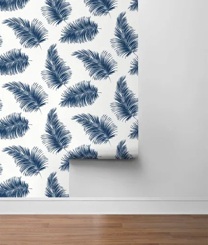 Vista 8 de Lillian August NextWall Luxe Haven - Papel tapiz para despegar y pegar de palma (blanco y azul marino)