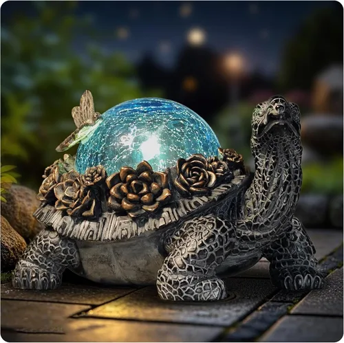 Vista 2 de Estatua de tortuga para exteriores – Figura de animal de resina con luces solares de cristal azul, detalles de suculentas doradas y decoración