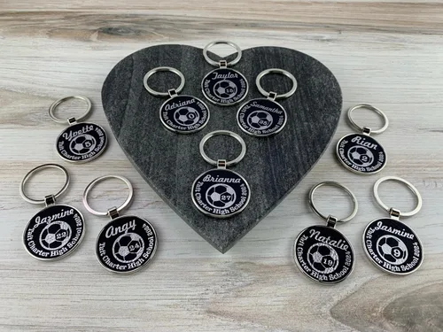 Vista 6 de Regalos de fútbol para personas mayores, llavero de fútbol senior, regalo de noche de fútbol para personas mayores, llavero de fútbol, regalos
