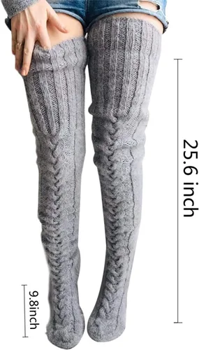 Vista 2 de SherryDC Calcetines altos hasta el muslo de punto trenzado para mujer, calcetines de invierno extra largos sobre la rodilla calentadores de piernas