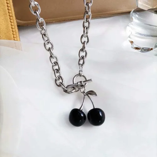 Vista 5 de MUGEER BTY Collar de gargantilla con cadena de corazón, collar de gargantilla punk ajustable a la moda para niñas y mujeres