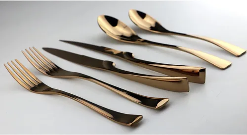 Vista 6 de Juego de cubiertos de acero inoxidable pulido de oro rosa, cuchillo de carne, tenedor, tenedor de ensalada, cuchara de postre, 24 piezas, servicio