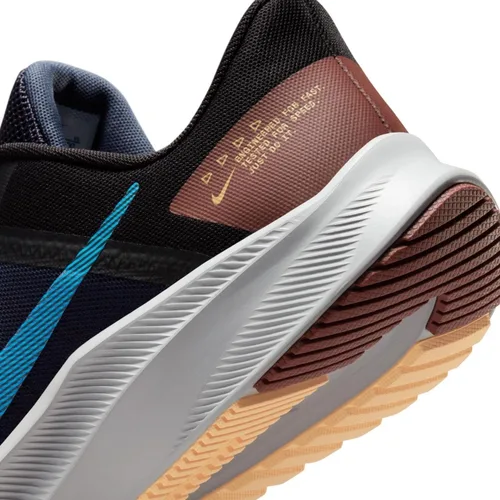 Vista 4 de Nike Quest 4 - Tenis de correr para hombre, BlackMidnight NavyHyper