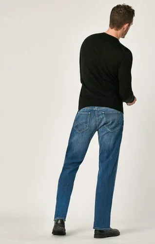 Vista 4 de Mavi Jeans Josh con corte de bota de tiro regular para hombre