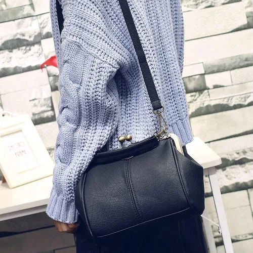 Vista 3 de ROUROU Bolso de mano hueco retro para mujer, bolso de hombro de cuero, bolso de mano de noche, cierre de beso, bolso cruzado, L