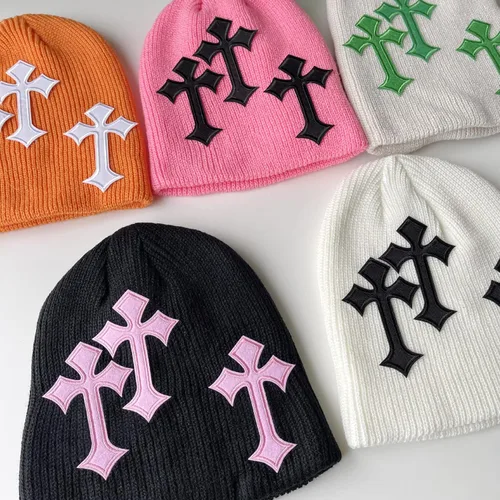 Vista 6 de Y2K - Sombrero de lana con cruz oscura, diseño de cruz, sombrero de pila suelta, sombrero de punto delgado, sombrero frío, otoño e invierno