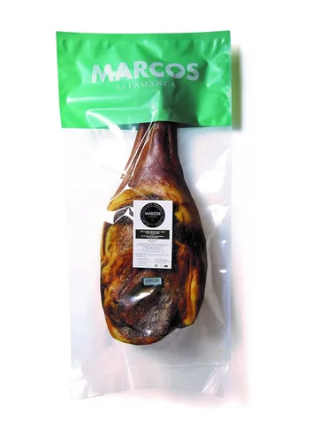 Vista 3 de MARCOS SALAMANCA Cerdo Ibérico Criado en Pastura Hueso Ibérico de Bellota Curado en Seco/Paleta 100% Ibérico de Bellota D.O Guijuelo