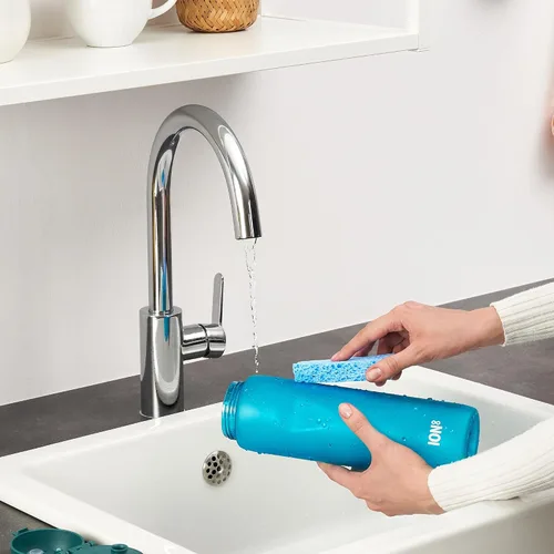 Vista 8 de Ion8 Botella de agua a prueba de fugas, 25.4 fl oz/24 onzas, color azul aguamarina, polímero reciclador resistente al olor sin BPA con tapa abatible