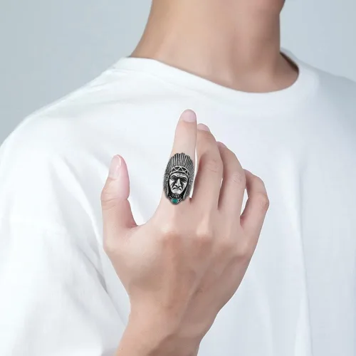 Vista 2 de Anillo de jefe indio para hombres y mujeres, anillos de cabeza indios nativos americanos, banda de acero inoxidable Spirit of The Warrior, punk