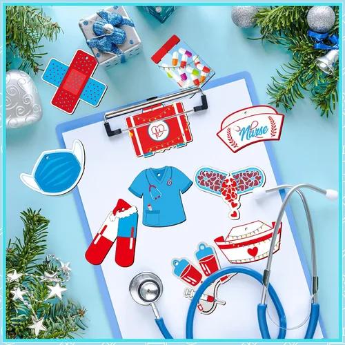 Vista 5 de Remerry 55 piezas de adorno de madera para enfermera de Navidad, adorno médico de Navidad, diseño de enfermería, regalo para colgar rebanada