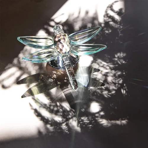 Vista 6 de Figura de libélula de cristal, diseño de animales coleccionables, pisapapapeles para decoración Figura coleccionable de libélula de cristal