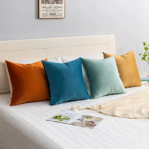Vista 7 de Juego de 4 fundas de almohada decorativas de 26 x 26 pulgadas para cama, sofá, fundas de almohada de terciopelo suave extra grande para decoración