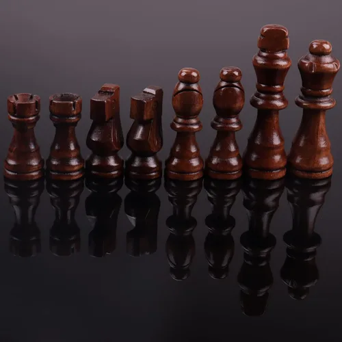 Vista 3 de ziphia Piezas de ajedrez de madera solamente, 32 piezas estándar de ajedrez de madera de Staunton Tournamen - 3.05 pulgadas King / bolsa