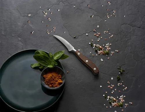 Vista 2 de Victorinox Grand Maitre - Cuchillo de cocina de alta calidad para trabajos detallados, cuchillo de pelar ergonómico con espiga completa, hoja