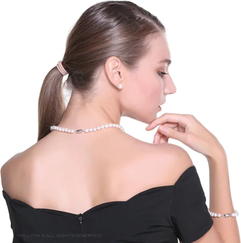 Vista 4 de VIKI LYNN Juego de Collar de Perlas Cultivadas de Agua Dulce Incluye Impresionante Pulsera y Aretes de Botón Joyería para Mujer Regalo para el Día