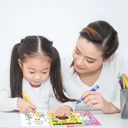 Vista 6 de ArtCreativity Kit de libros para colorear dentales para niños, incluye 12 mini libros para colorear y 12 cajas de 4 crayones cada uno, divertidos
