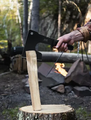 Vista 5 de Hacha, hacha de campamento de 9.8 pulgadas, mango de goma ergonómico, con funda de nailon duradero para bushcraft y camping