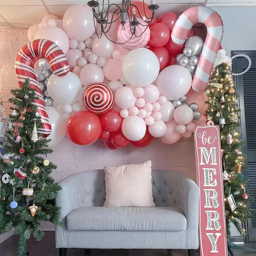 Vista 3 de Kit de arco de guirnalda de globos de Navidad de 140 unidades, globos de bastón de caramelo rojo y rosa, globo de aluminio de piruleta dulce