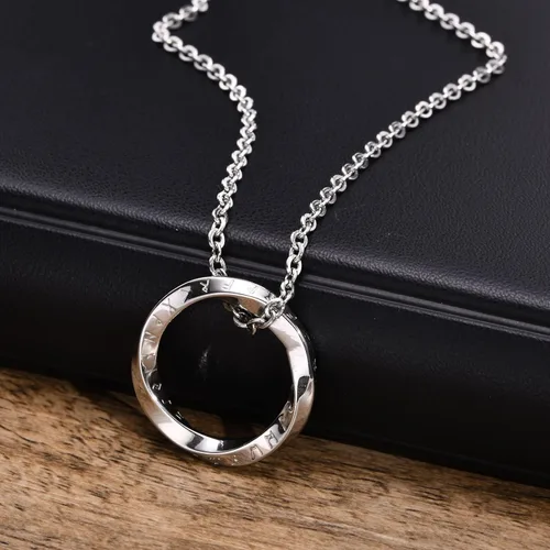 Vista 5 de VNOX Viking Necklace for Men - Norse Nordic 24 Runes Alphabets Pendant Necklace Mobius Twist Pagan Amulet Talisman - Jewelry Gift for Men Women