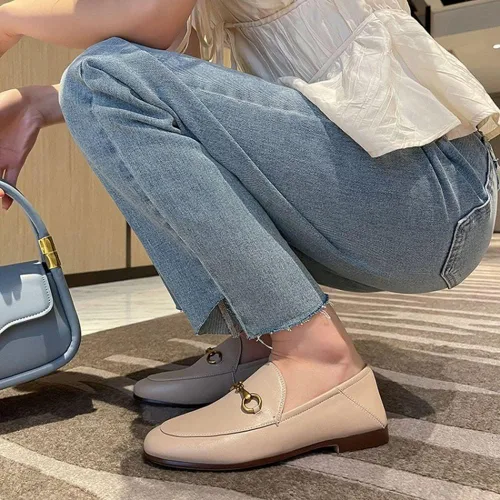 Vista 4 de Divanne Mocasines para mujer, mocasines planos con cadena dorada, mocasines de piel sin cordones Albaricoque