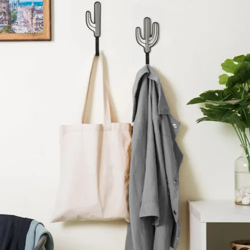 Vista 4 de MyGift Ganchos de metal negro modernos montados en la pared con alambre Saguaro Cactus formas a juego para colgar sombreros, abrigos, toallas