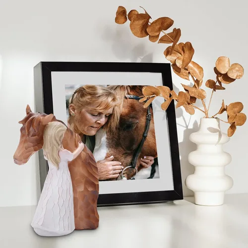 Vista 6 de Verdaderamente una amiga Caballos y ángel guardián Estatuas, figuritas de niña abrazando caballo esculpidas y pintadas a mano, regalos para amantes