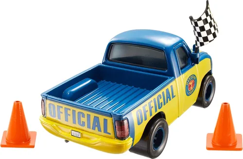 Vista 2 de Disney Car Toys Movie Moments Dexter Hoover con conos de seguridad
