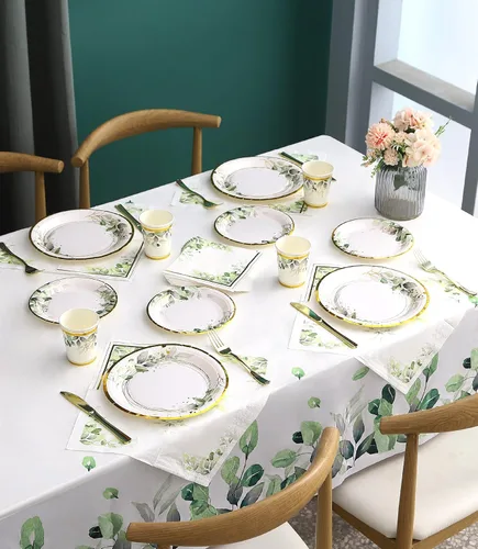Vista 4 de Platos y servilletas de vegetación para fiesta - Sirve para 16 - Platos verdes, tazas de fiesta, cuchillos, tenedores, tema de vegetación para baby