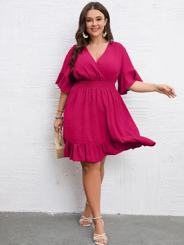 Vista 4 de SCOMCHIC Vestido de verano casual de talla grande para mujer, con lunares suizos, cuello en V, manga con volantes, vestido de playa bohemio