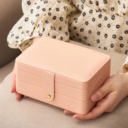Vista 2 de BUTI4WLD Joyero pequeño, cajas de joyería para mujeres y niñas, caja organizadora de joyas, 2 capas organizador de almacenamiento de joyas de viaje