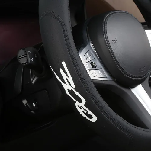Vista 2 de Funda de cuero de microfibra para volante de 15 pulgadas, transpirable, compatible con Chrysler 300 300C/S, accesorios de automóvil