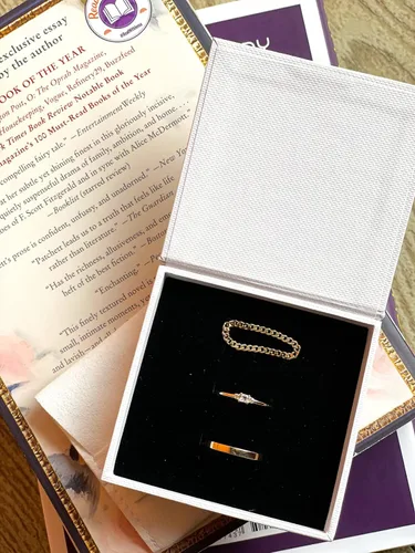 Vista 7 de Anillo de compromiso de moissanita de oro amarillo de 14 quilates para mujer Anillo de compromiso de tres piedras de oro macizo Anillos apilables