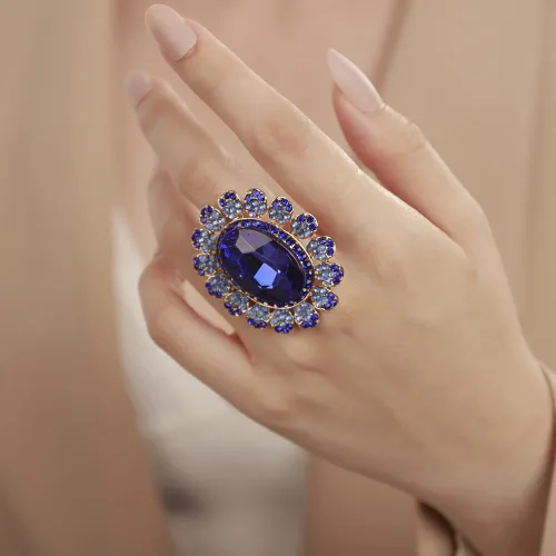 Vista 2 de Anillo de declaración de cristal azul dorado antiguo para mujer, anillo ovalado de diamantes de imitación, anillo de cóctel exagerado, anillo