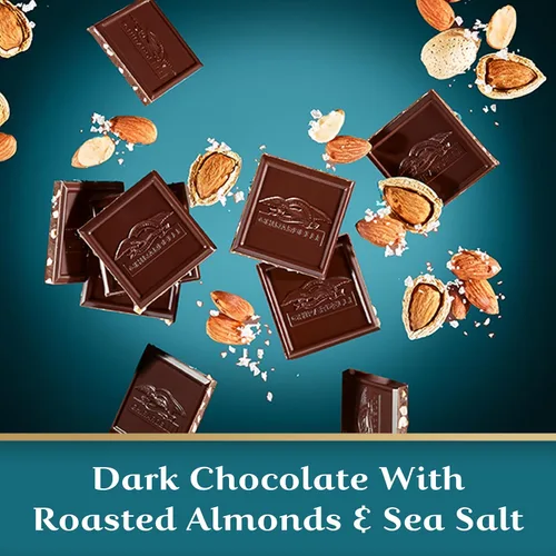Vista 4 de GHIRARDELLI Barra de chocolate negro intenso, sal marina y almendras, barra de 3.5 onzas