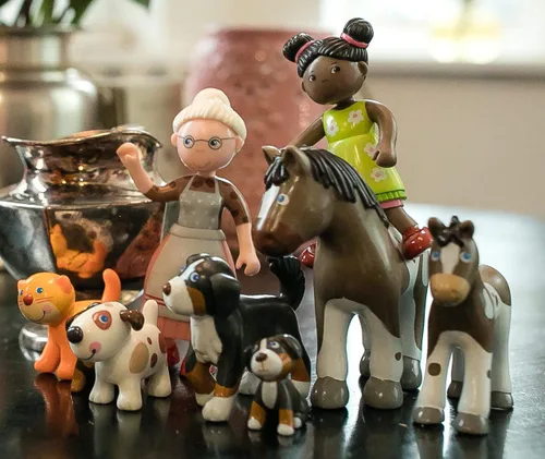 Vista 8 de Haba Little Friends perro Lucky con Doghouse & Huesos de madera