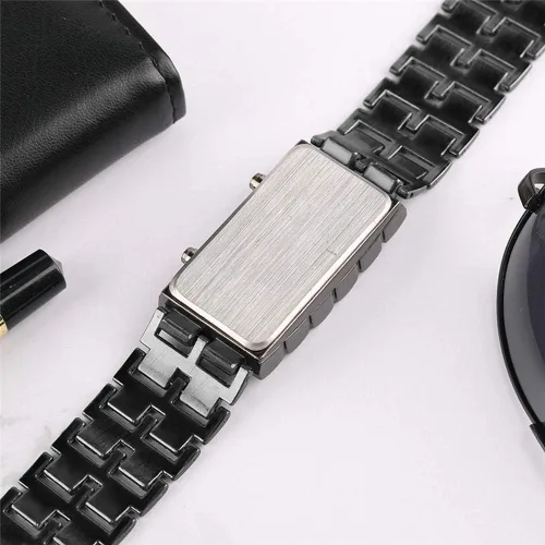 Vista 5 de FANMIS Reloj deportivo simple para hombre y joven, electrónico, binario, digital, LED, aleación de lava, rectangular, cadena