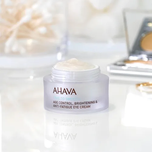 Vista 5 de AHAVA Crema iluminadora para ojos: ilumina las ojeras, reduce las arrugas, enriquecida con Osmoter exclusivo y complejo 3D de Dunaliella Algea