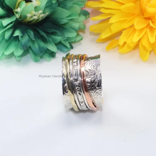 Vista 4 de Solid 925 Sterling Silver Flower Floral Three Tone Hammered Meditation Spinner Ring For WomenGirls