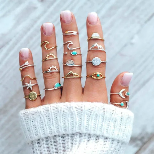 Vista 4 de FUTIMELY 19PCS Boho Turquoise Knuckle Stacking Rings for Women Girls Vintage Stackable Star Moon Wave Peak Sea Rhinestone Joint Midi Finger Rings Set