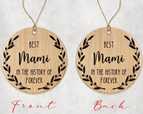 Vista 2 de Adorno de la mejor mamá – Adorno de Navidad Best Mami – Adorno de la mejor mamá en la historia de siempre – Adorno familiar – Regalo para mamá