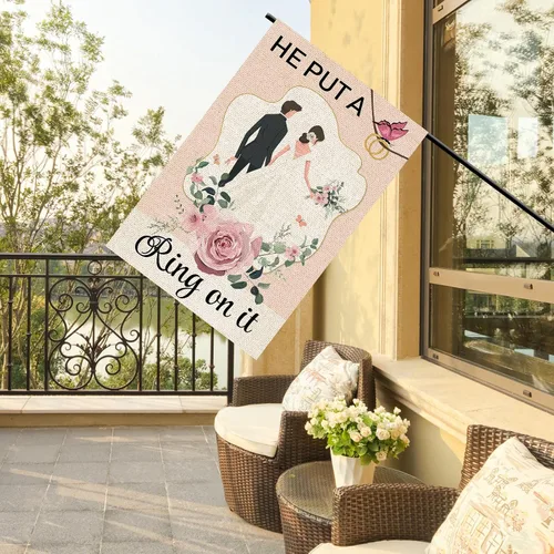 Vista 6 de Bandera de jardín con texto en inglés "He Put a Ring on It", de arpillera vertical de doble cara, boda, compromiso, propuesta, despedida de soltera