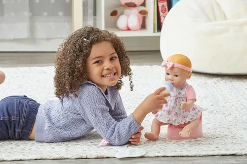 Vista 5 de Madame Alexander Muñeca de bebé Potty Pals de 13 pulgadas, tono de piel claro