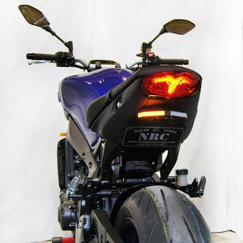Vista 4 de Eliminador de guardabarros Yamaha MT-09 (2021-2023) metido